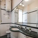 Royale Melody - Near The Historical Centre Of Apartment
