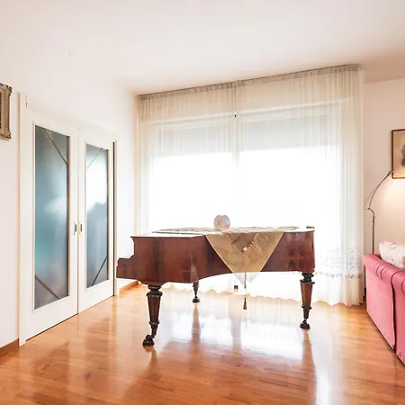 Royale Melody - Near The Historical Centre Of شقة رافيننا