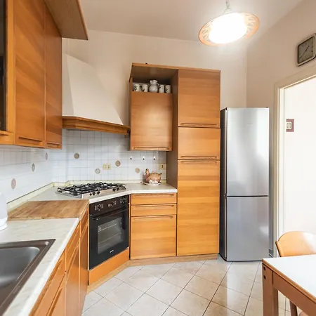 Royale Melody - Near The Historical Centre Of Daire *