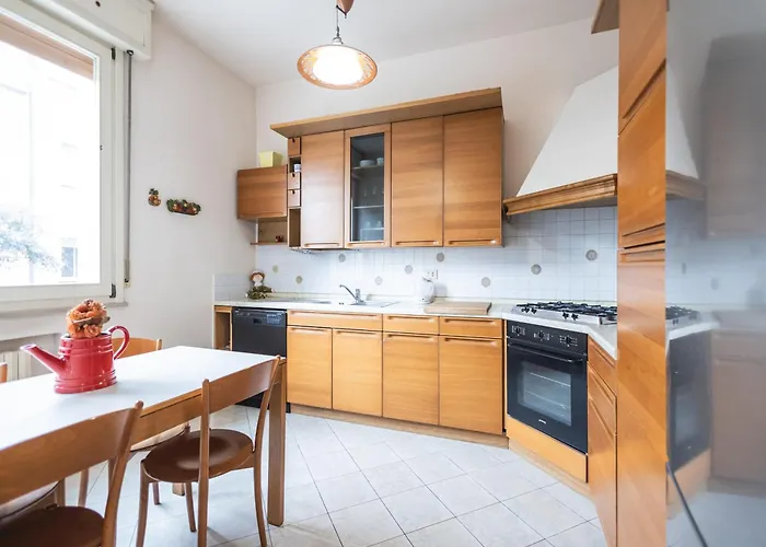 Royale Melody - Near The Historical Centre Of Daire Ravenna