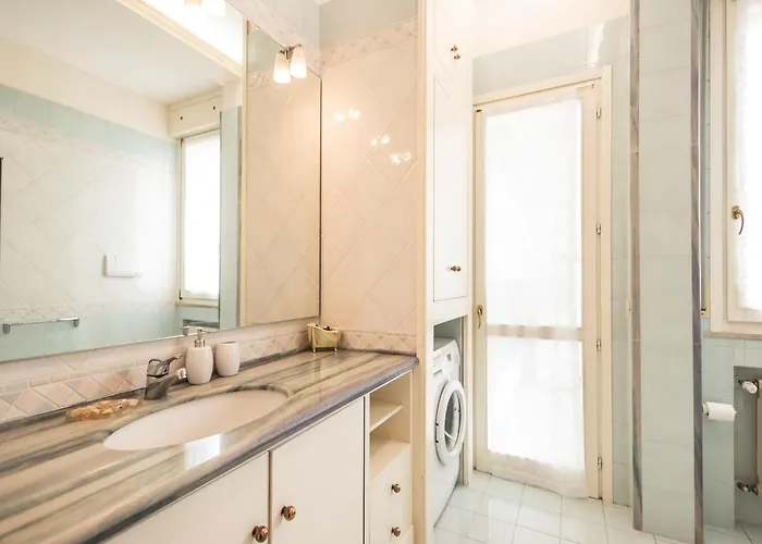 Royale Melody - Near The Historical Centre Of Daire Ravenna